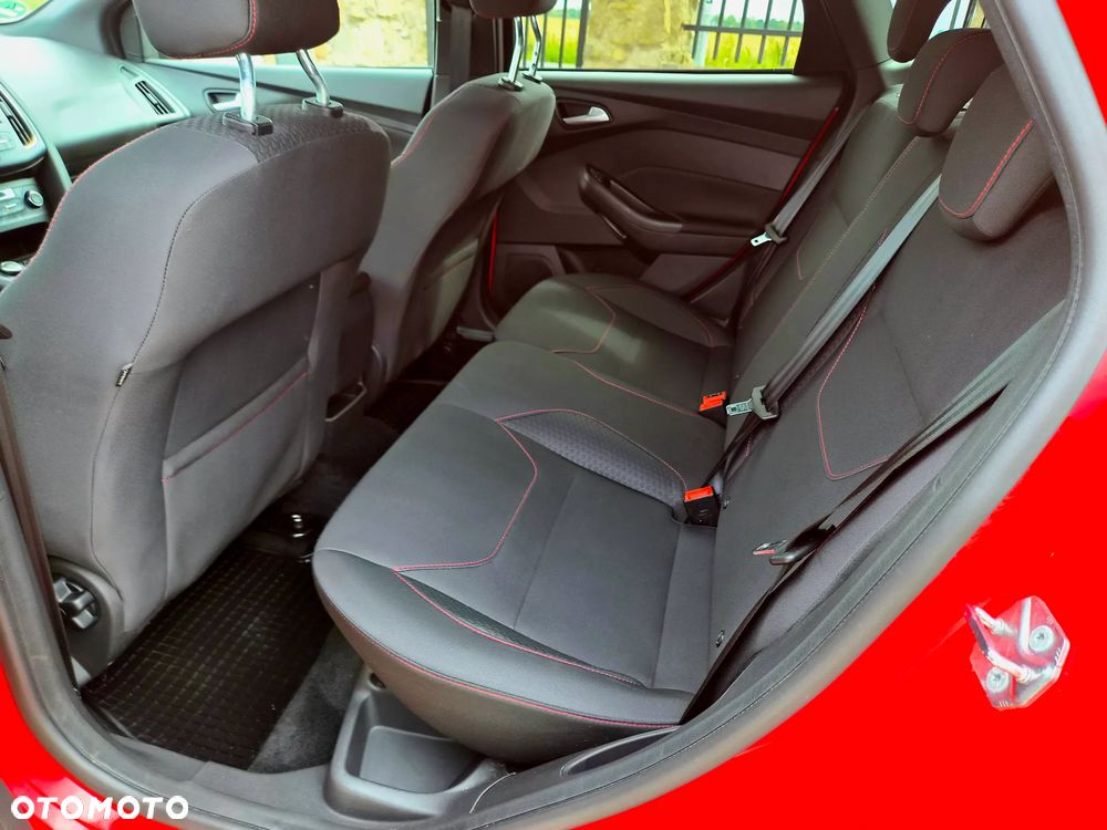 Ford Focus 1.0 EcoBoost ST-Line Red ASS - 8