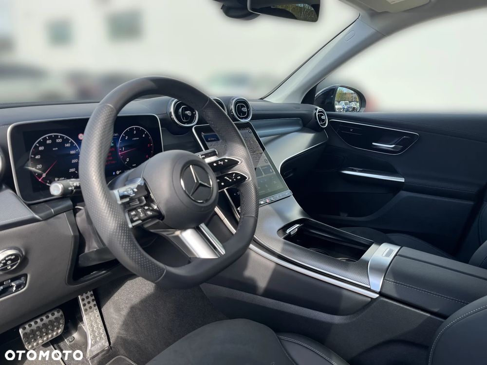 Mercedes-Benz GLC - 11