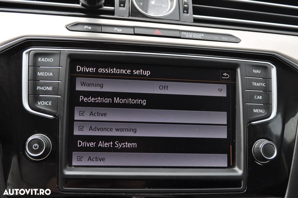 Volkswagen Passat 2.0 TDI SCR 4Motion DSG Highline - 38