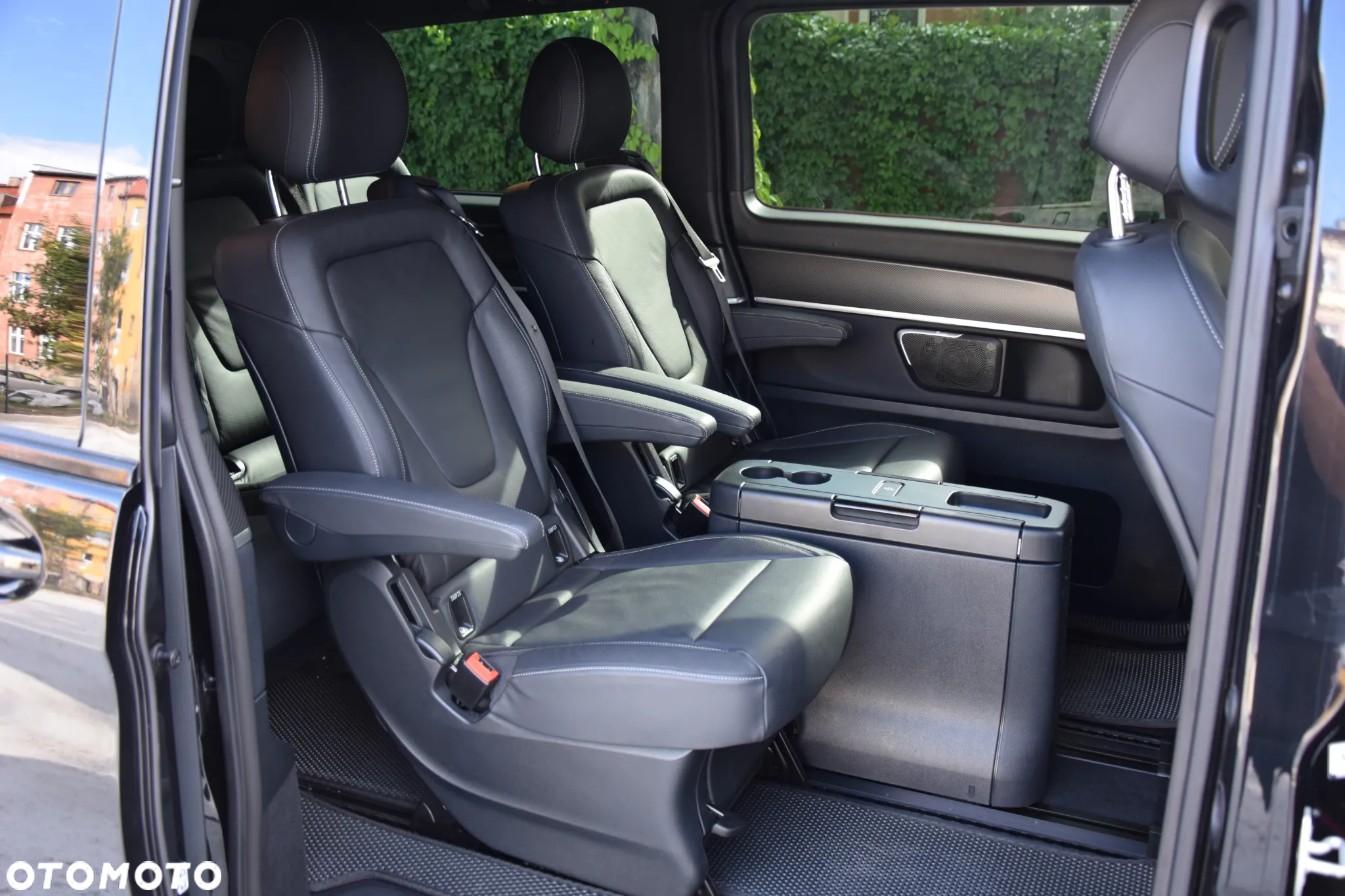 Mercedes-Benz Klasa V 300 d 4-Matic Avantgarde 9G-Tronic (d³ugi) - 32