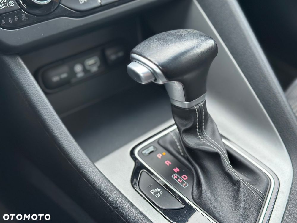 Kia Niro 1.6 GDI HEV 2WD OPF Vision - 16