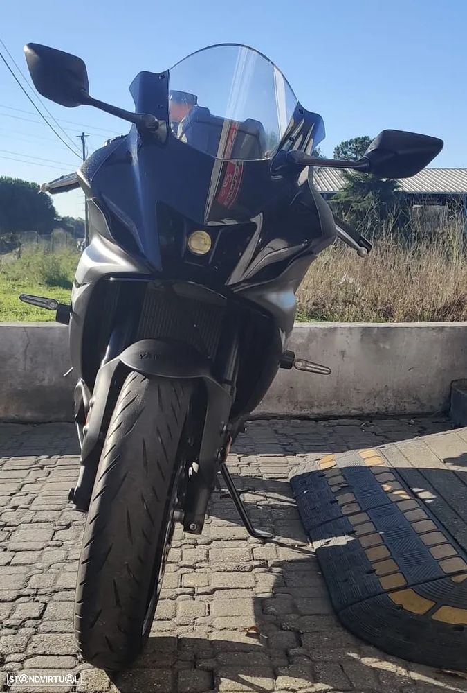 Yamaha R 7 - 6