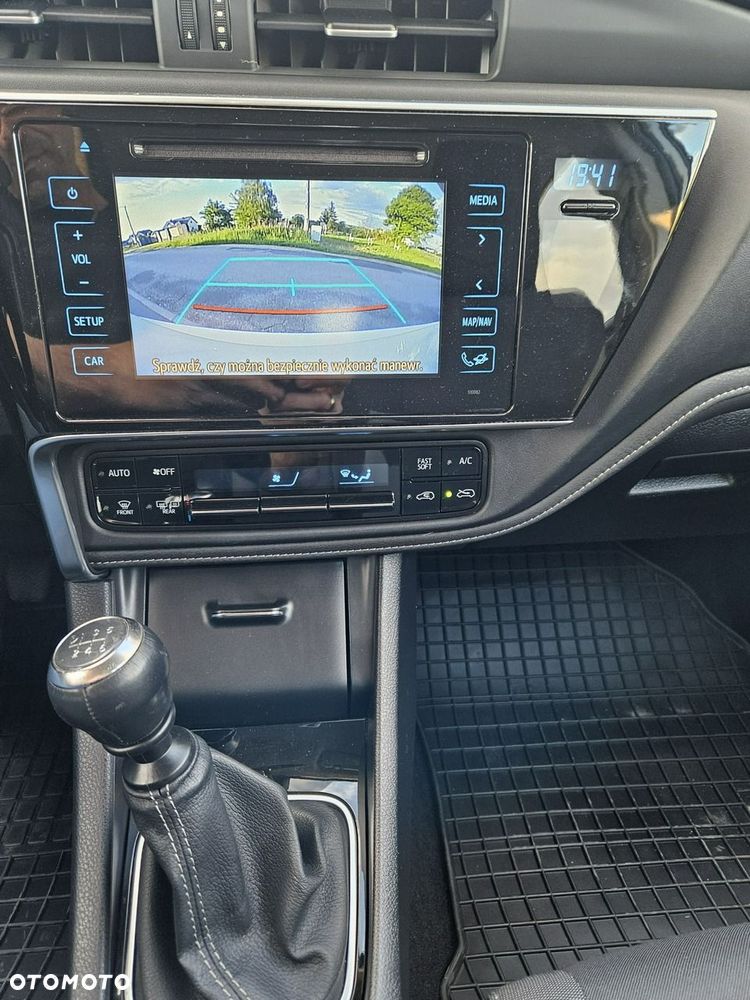 Toyota Auris - 7