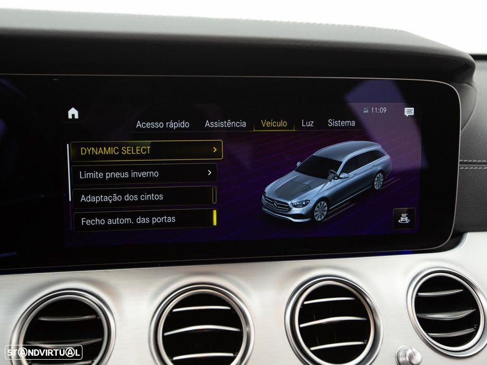 Mercedes-Benz E 300 de 4Matic 9G-TRONIC AMG Line - 35