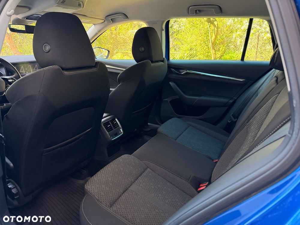 Skoda Octavia 2.0 TSI 4x4 Style DSG - 12