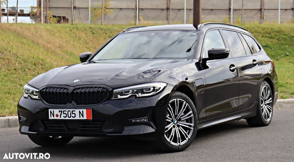 BMW Seria 3 330e Touring Aut. Luxury Line - 5
