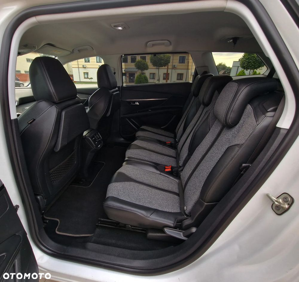 Peugeot 5008 1.6 PureTech Allure S&S EAT8 - 9