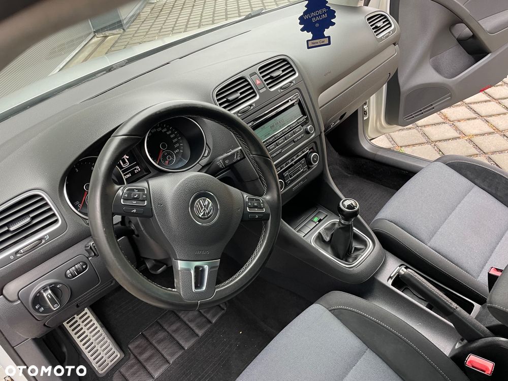 Volkswagen Golf 1.6 TDI DPF BlueMotion Technology Style - 23