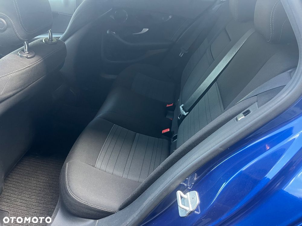 Mercedes-Benz Klasa C 220 (BlueTEC) d T 7G-TRONIC - 19