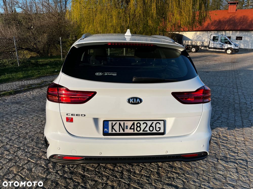 Kia Ceed - 6