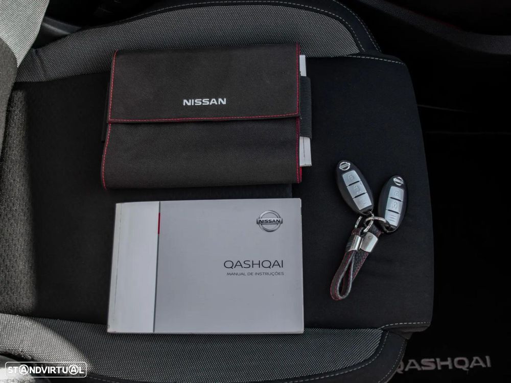 Nissan Qashqai 1.5 dCi N-Connecta 18 - 31