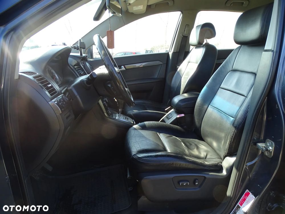 Chevrolet Captiva 2.0 d LT high (deu) - 3