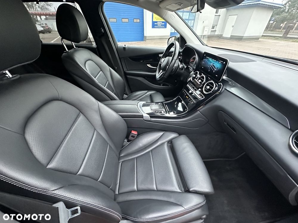 Mercedes-Benz GLC 300 de 4Matic 9G-TRONIC - 16