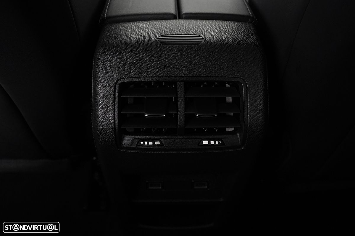 Peugeot 408 1.2 PureTech Allure EAT8 - 25