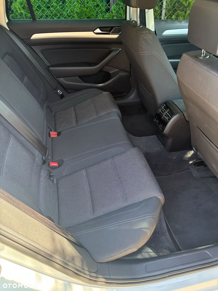 Volkswagen Passat 2.0 TDI BMT Comfortline DSG7 - 23