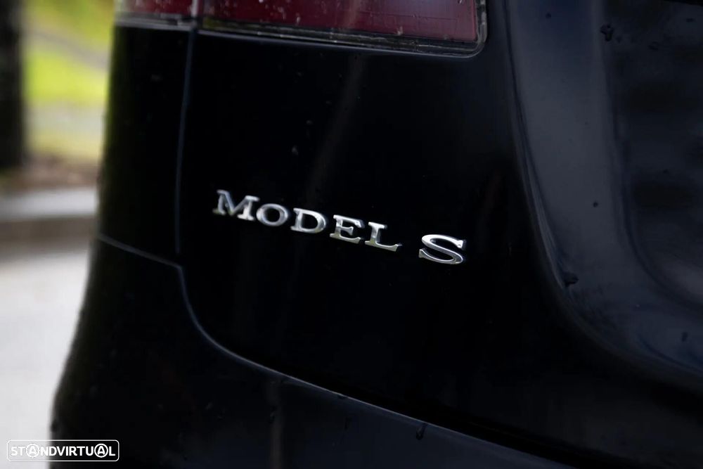 Tesla Model S 100D - 27