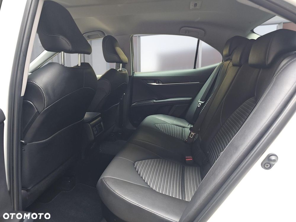 Toyota Camry 2.5 Hybrid Prestige CVT - 10