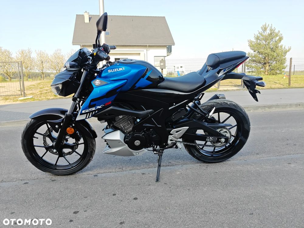 Suzuki GSX - 7