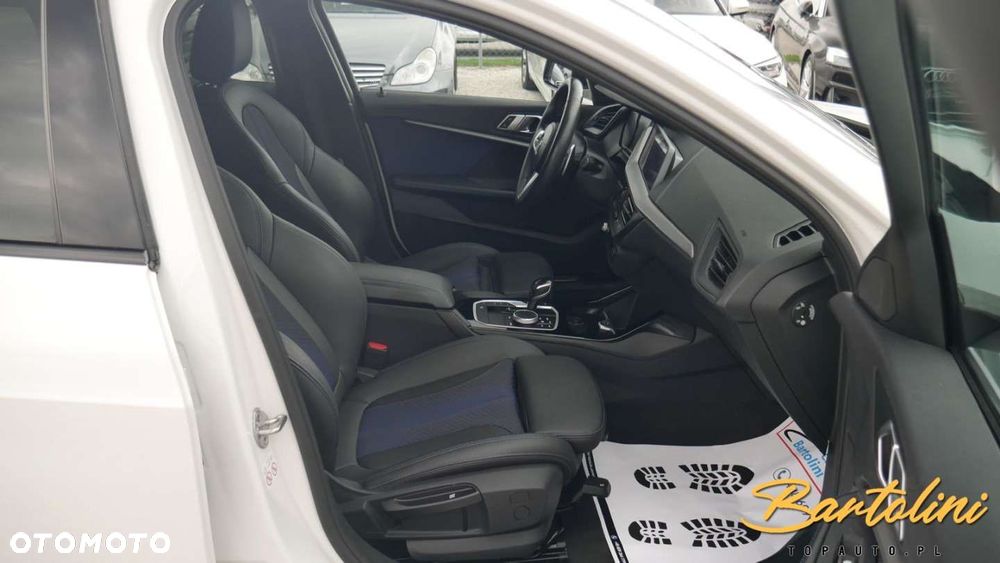 BMW Seria 1 - 25