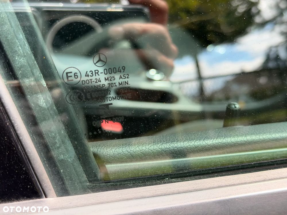 Mercedes-Benz Klasa A 180 d BlueEFFICIENCY Edition Style - 38