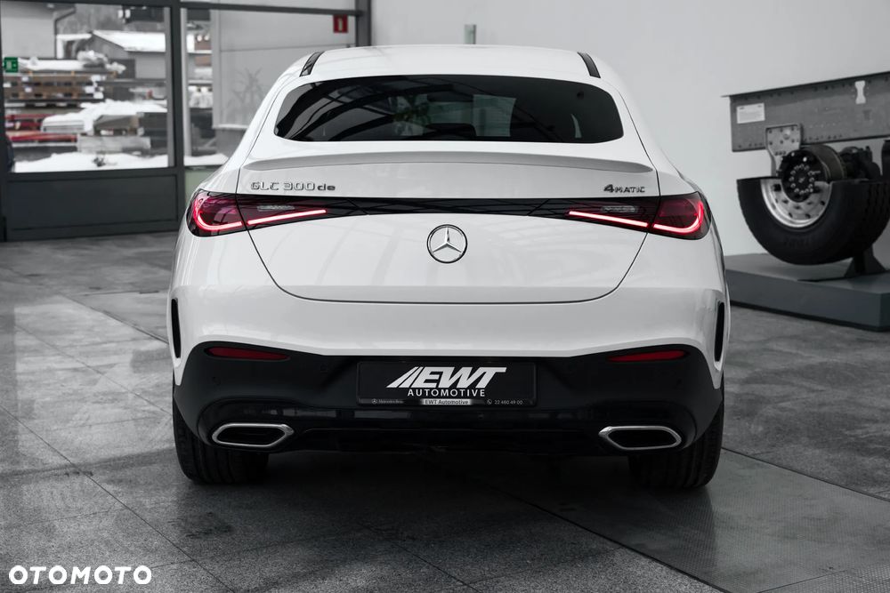 Mercedes-Benz GLC 300 de 4Matic 9G-TRONIC AMG Line - 7