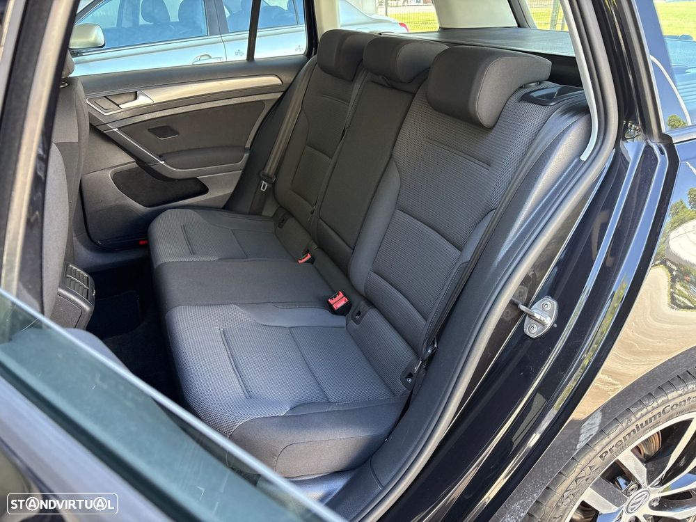 VW Golf Variant 1.6 TDi Confortline - 8
