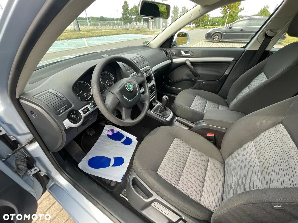 Skoda Octavia 1.6 Team Edition - 9