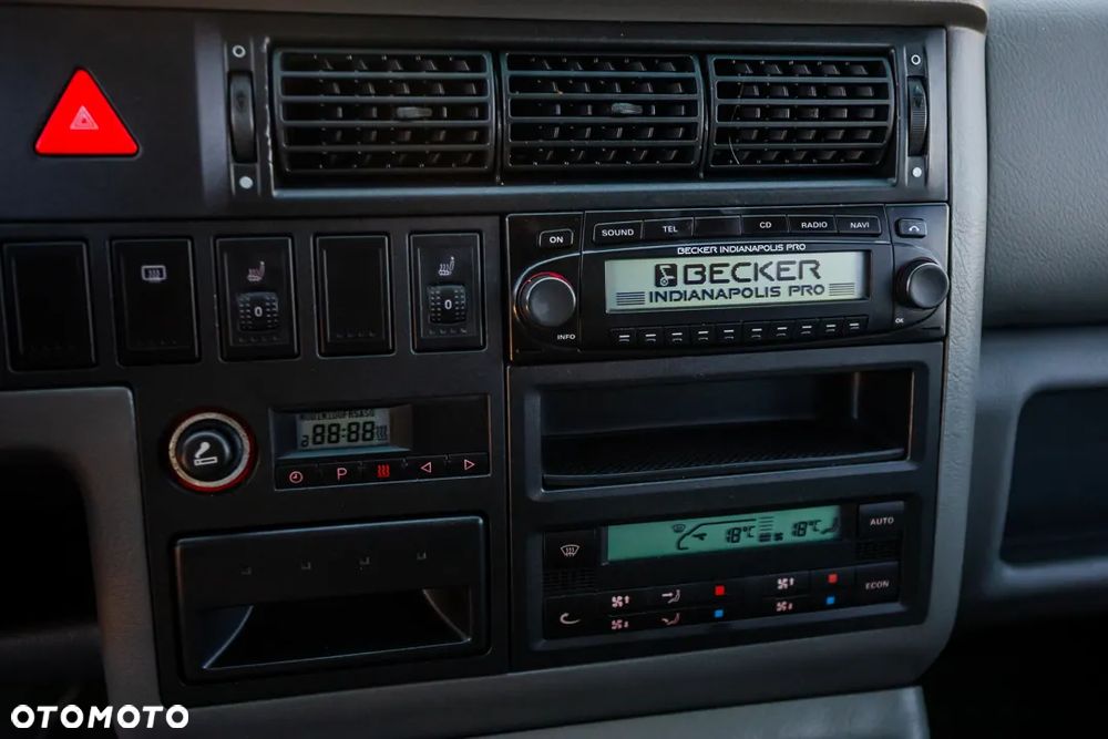 Volkswagen Multivan TDI - 25