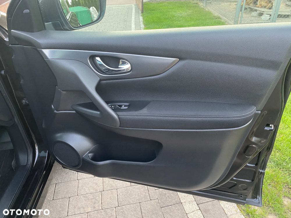 Nissan Qashqai 1.6 DCi Xtronic ACENTA - 22