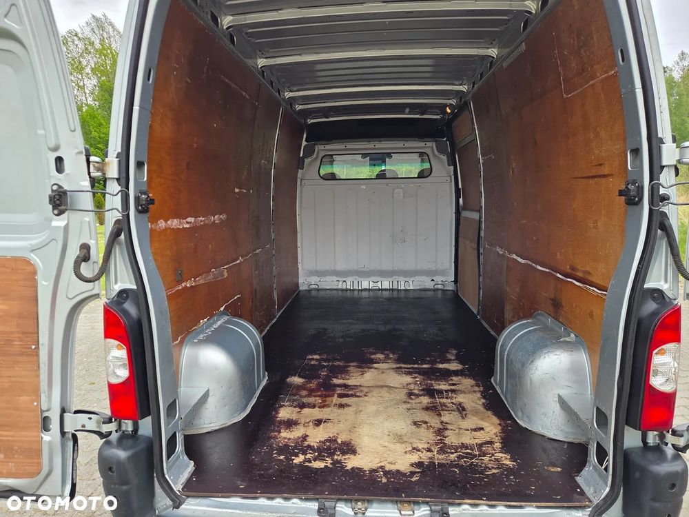 Nissan Interstar - 17