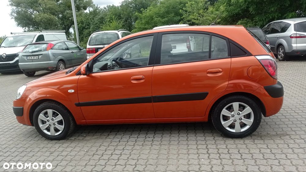 Kia Rio 1.4 (klm swo) / Comfort + - 10