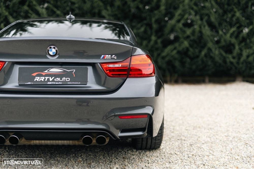 BMW M4 Auto - 31