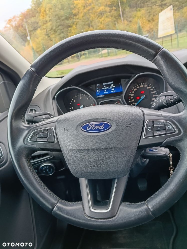Ford Focus - 11