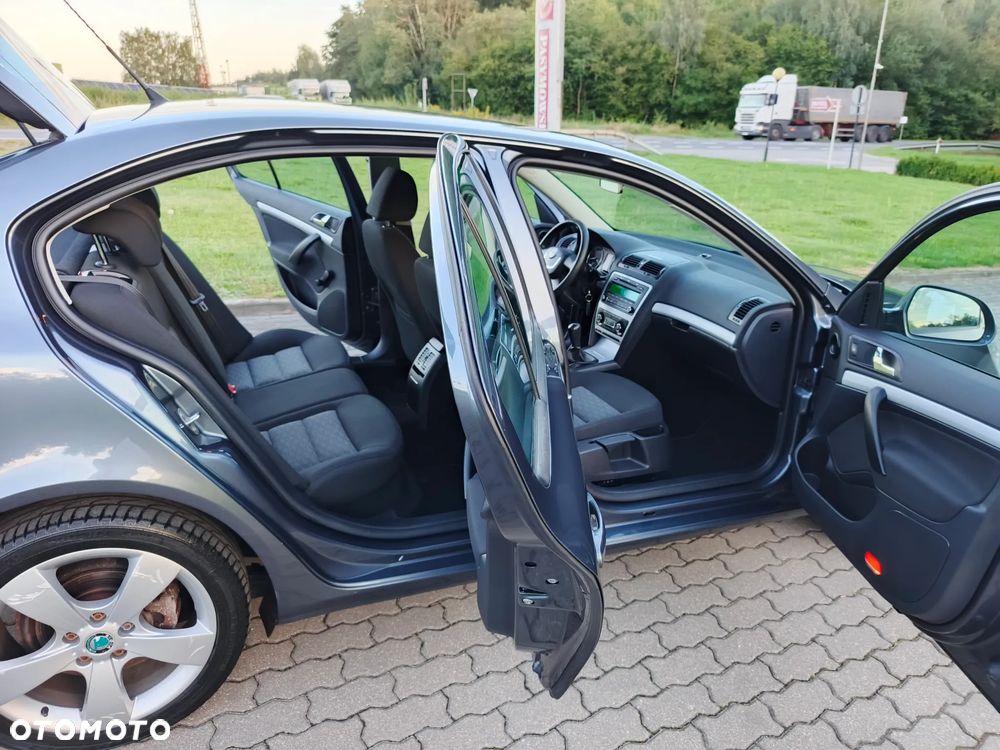 Skoda Octavia 1.4 TSI IMPULS EDITION - 7