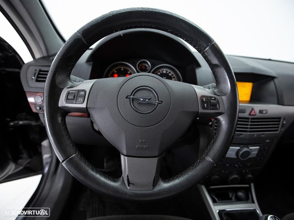 Opel Astra Sports Tourer - 12