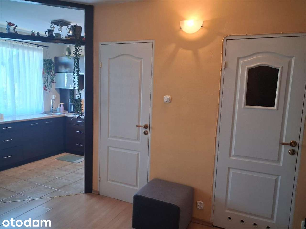 Funkcjonalne, 2 pokojowe z balkonem na Oś. Przyjażni