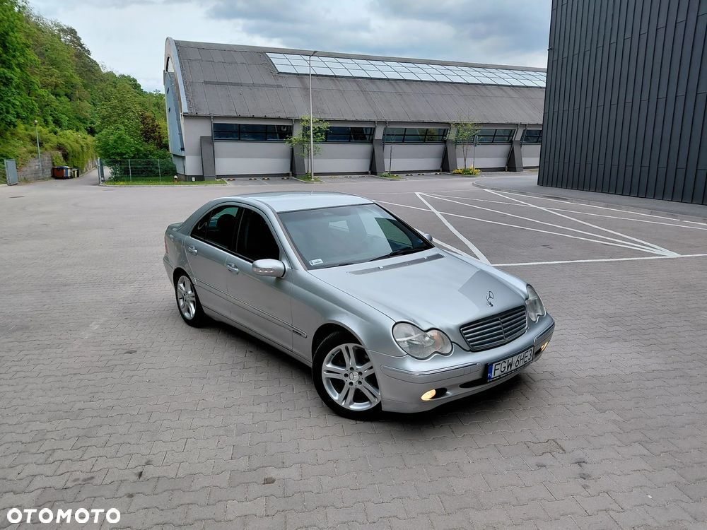 Mercedes-Benz Klasa C 220 CDI Elegance - 1