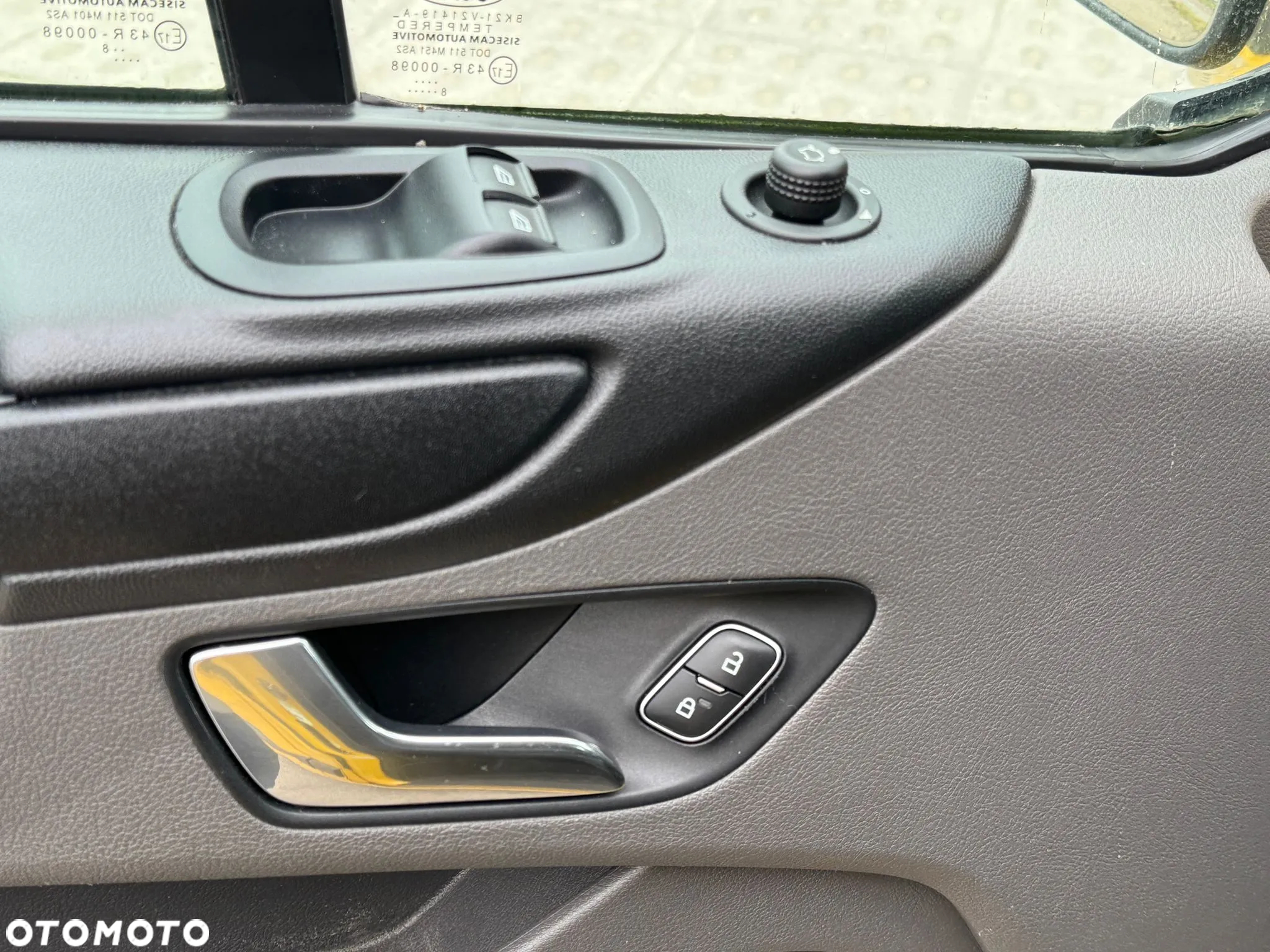 Ford TRANSIT CUSTOM - 8