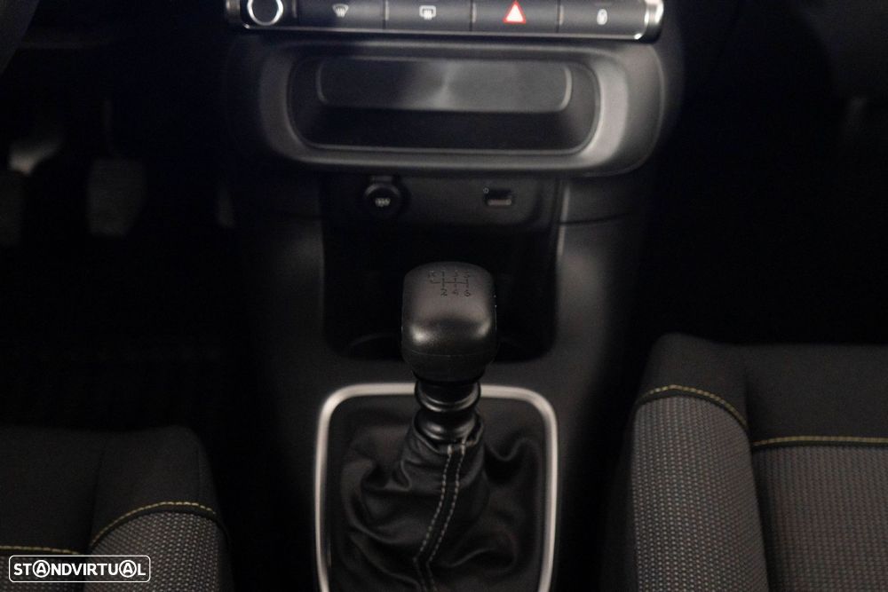 Citroën C3 1.2 PureTech Shine - 16