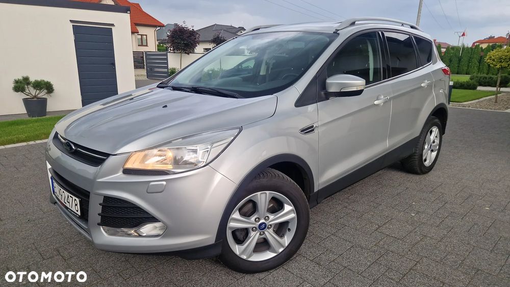 Ford Kuga 1.6 EcoBoost 2x4 Titanium - 23