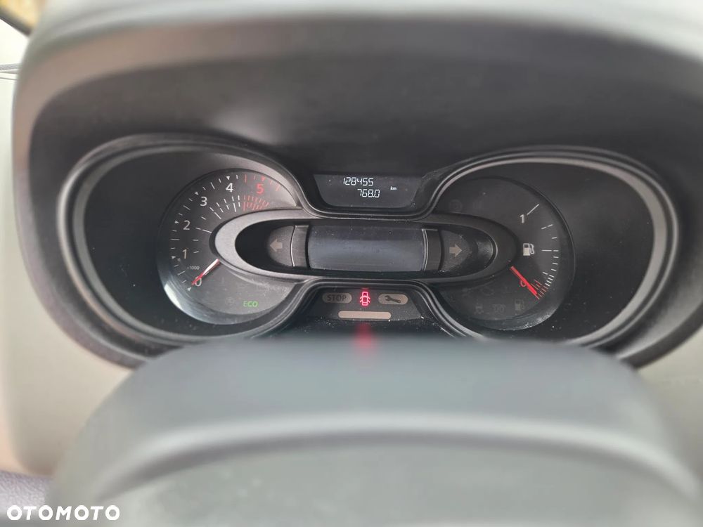 Renault Trafic - 13