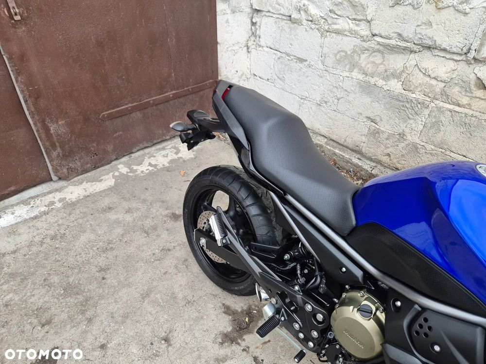 Yamaha XJ - 8