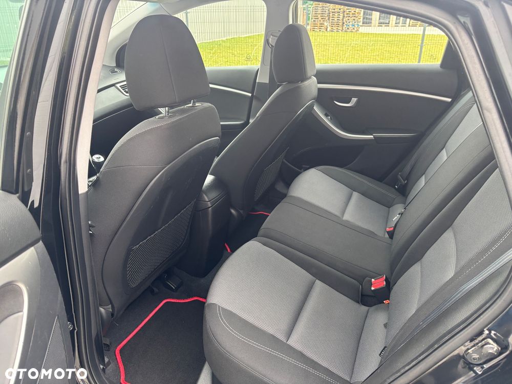 Hyundai i30 1.6 CRDi Style - 13