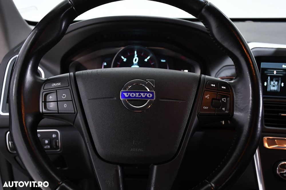 Volvo XC 60 D4 AWD Geartronic Kinetic - 15