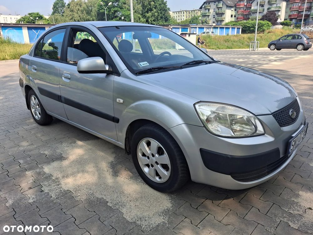 Kia Rio 1.4 Family + - 9
