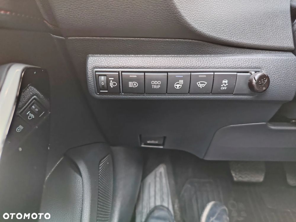 Toyota Corolla 1.8 Hybrid GR Sport - 22