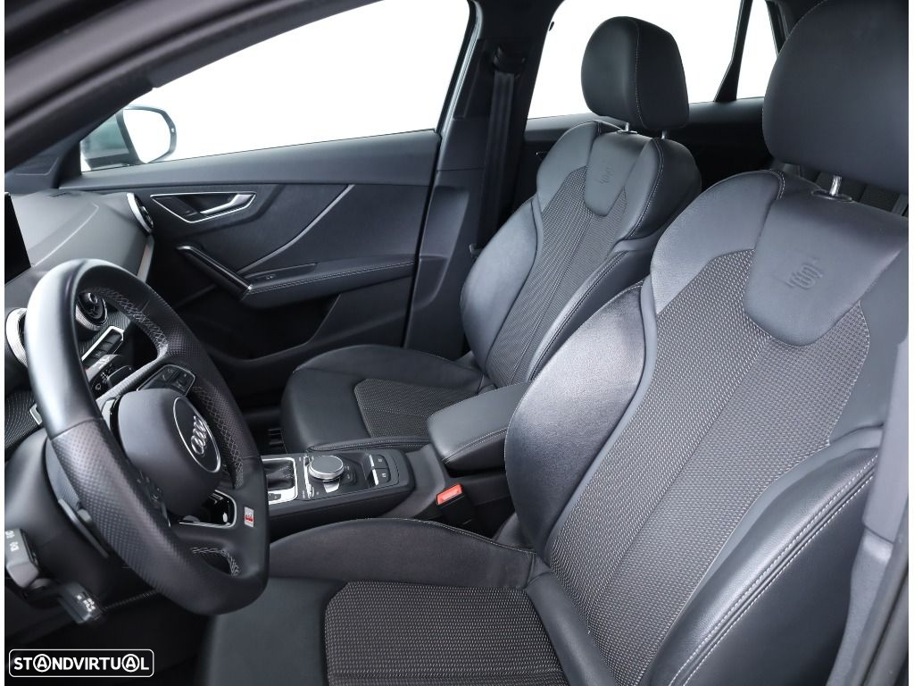 Audi SQ2 TFSI quattro S tronic - 24