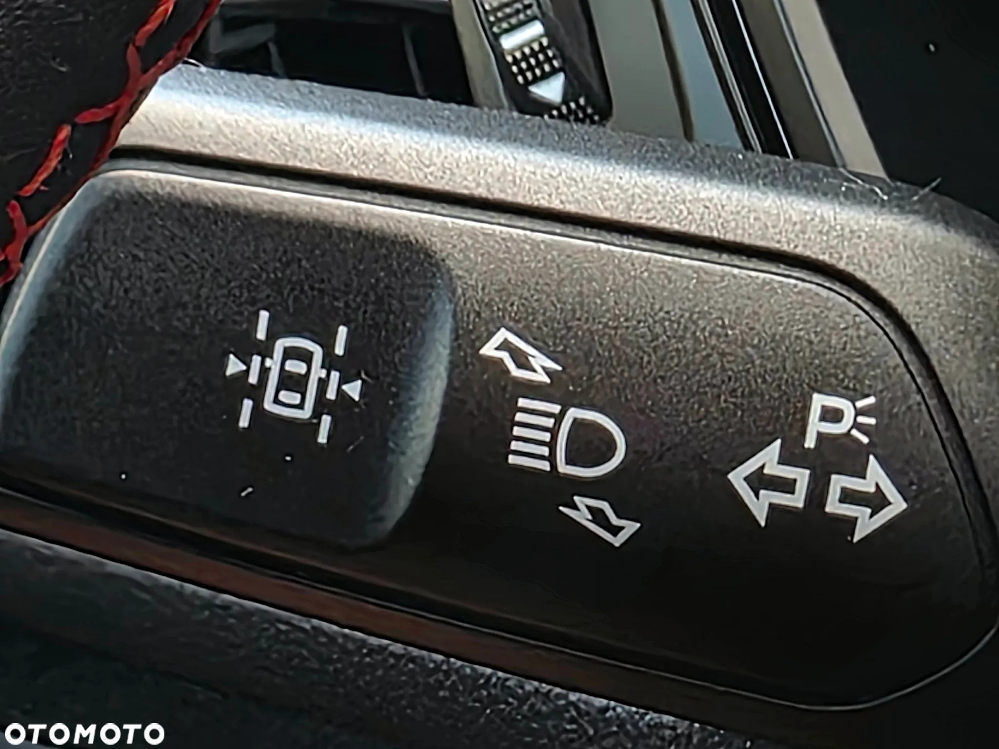 Ford Kuga 2.5 Duratec FHEV 4x4 ST-LINE X - 20