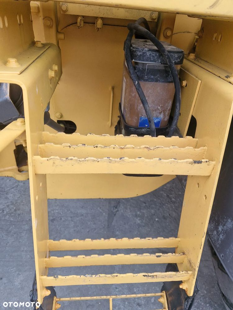 Volvo L110F - 6