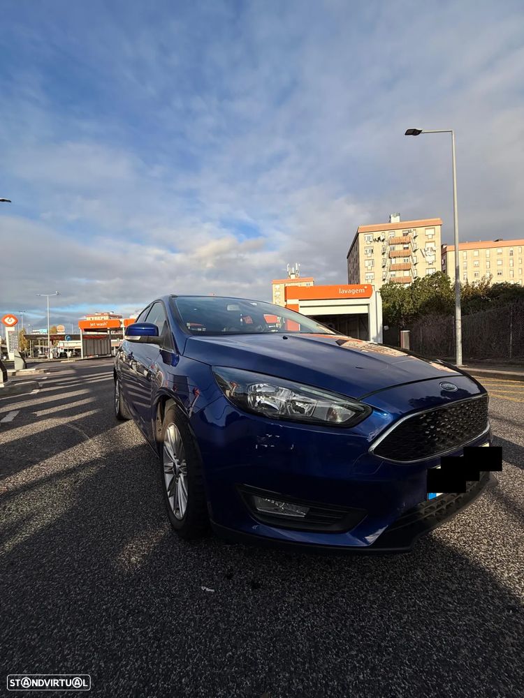 Ford Focus 1.0 EcoBoost 99g S&S Titanium - 8